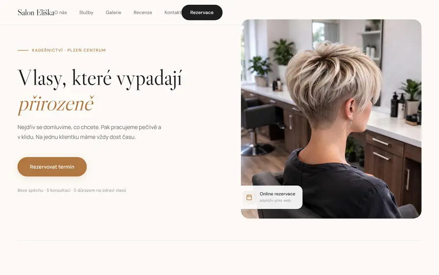 Úvodní obrazovka ukázkového webu pro kadeřnictví